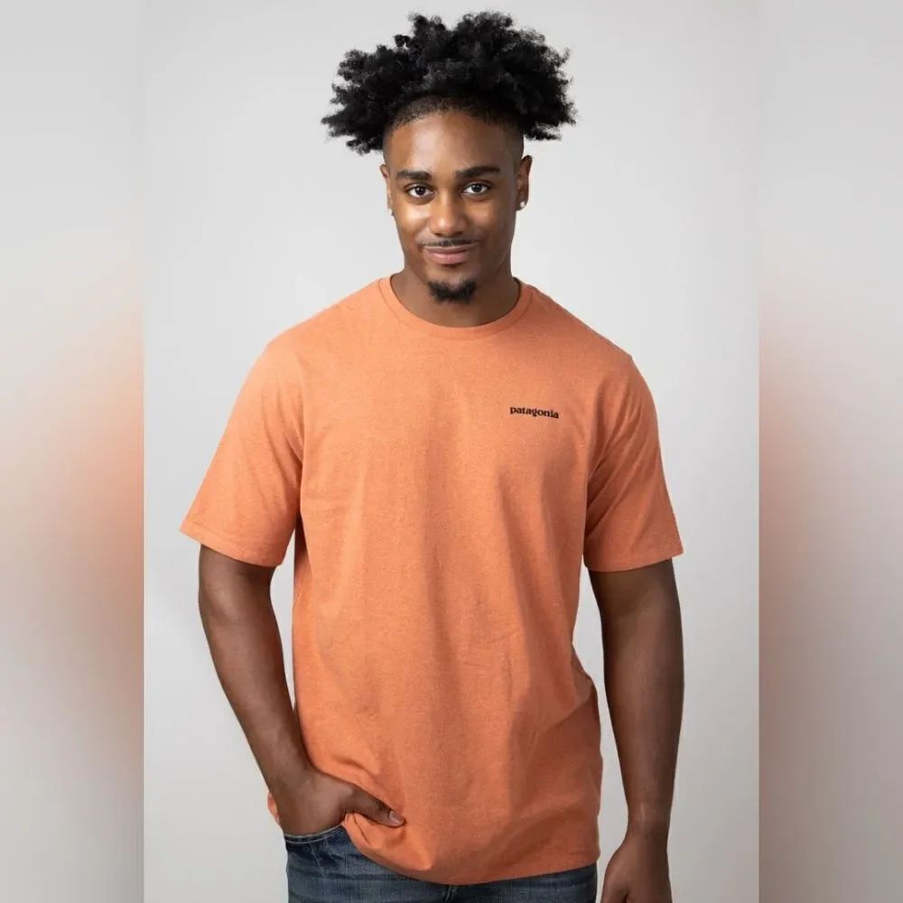 Patagonia T-Shirt Activewear Athleisure Outdoors Adventure Casual Streetwear XS